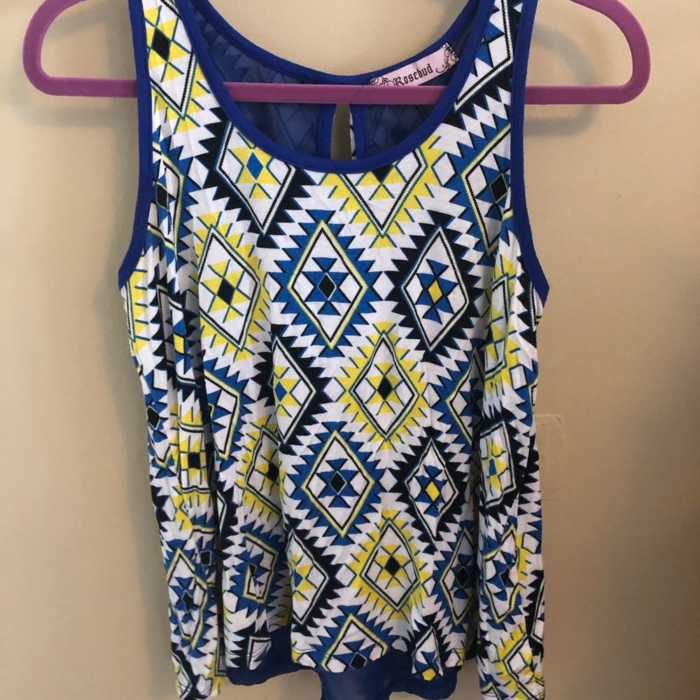 Flowy open back top - Picture 2 of 3